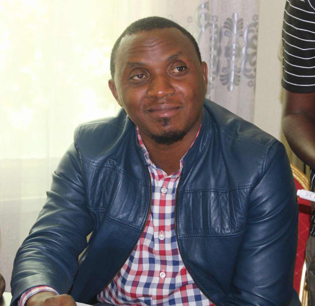 Mamaurwagasabo1's tweet photo. Nsanzineza Ernest, wayoboraga Ikipe ya Rutsiro FC, yongerewe gutorerwa kuyobora iyi kipe mu gihe cy'imyaka 4 iri mbere, Dusabimana Evode yatorewe kuba Visi Perezida wa Mbere, naho Iradukunda Gatwaza, atorerwa kuba Visi Perezida wa Kabiri.

Ibi byemerejwe mu nteko rusange idasanzwe ya Rutsiro FC iteraniye ku Biro by'Akarere ka @RutsiroDistrict. 

@Rutsirofc2  #UrwagasaboSports