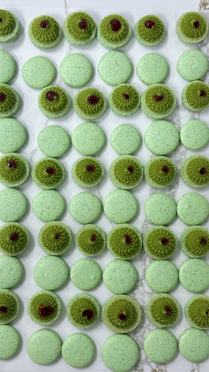 Pearliverse's tweet photo. need to open a bakery asap https://t.co/zJKqPGfHF2
