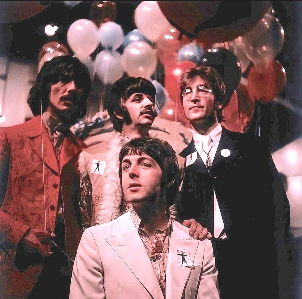 carlosgvizcaino's tweet photo. Feliz #GlobalBeatlesDay!
La mejor música para la eternidad.
The Beatles @thebeatles https://t.co/exh7htO3I1