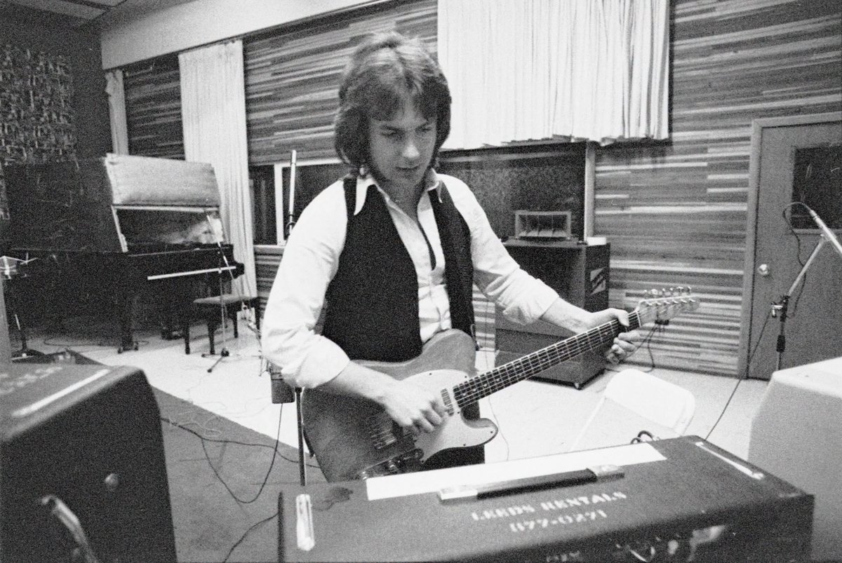 ForeignerMusic's tweet photo. Happy Birthday to Ian McDonald, who passed February of 2022. Forever in our hearts and songs 💙
📸: nealprestonphoto https://t.co/zTbvrIDgbQ