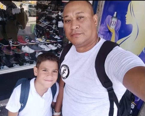 aliciavillegasm's tweet photo. Necesitamos información sobre:
Karin Ledezma y Salvador Gracias 
Estaban en Tanaguarena Edificio Oppe25 La Guaira 

Alguna información comunicarse al 04143139991 son familiares desaparecidos de una amiga. https://t.co/vppxt4SRfa
