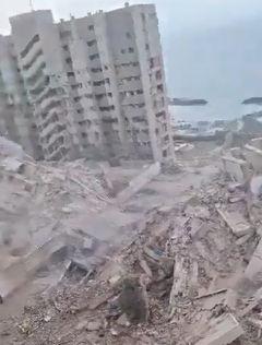 BarcaUniversal's tweet photo. Our prayers are with Venezuela after yesterday’s devastating double earthquake.

We stand in solidarity with the victims, their families, and everyone affected by this terrible tragedy. 🇻🇪🙏 https://t.co/YWyZLqEngk
