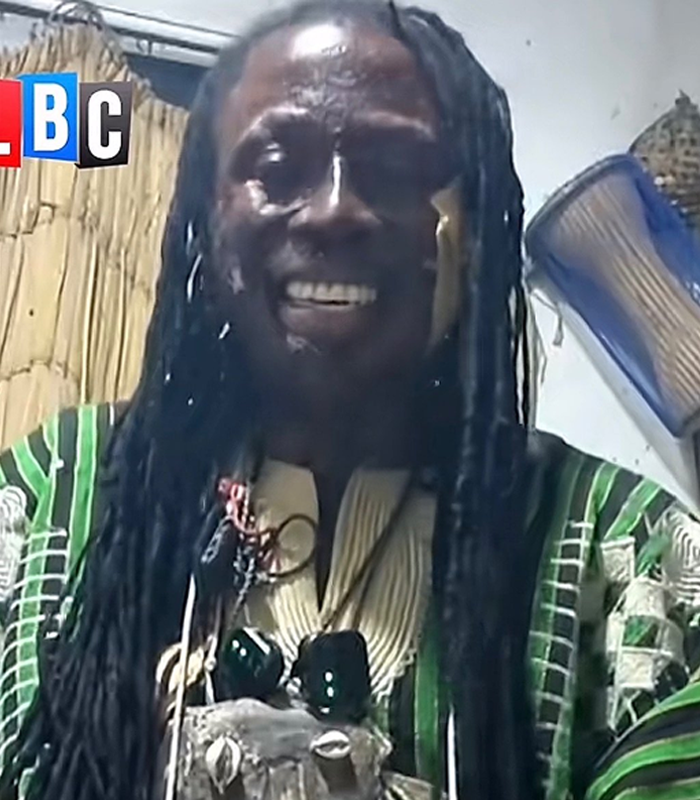 Underdog's tweet photo. Nana Kwaku Bonsam, the Ghanaian spiritual priest who cursed Harry Kane:

"This World Cup is for Portugal and Cristiano Ronaldo. They will win it."

Ghana is currently set to play Portugal in the Round of 32 https://t.co/lk4LubGtMI