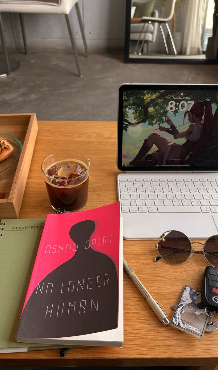 IIzaya22's tweet photo. Even a cup of coffee is a work of art I mean https://t.co/iFTMB4PJSu