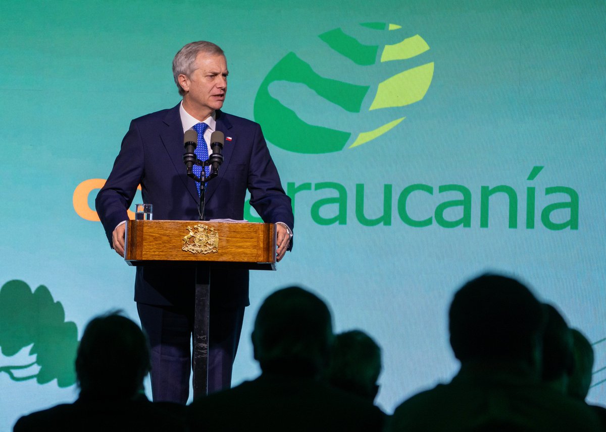 GobiernodeChile's tweet photo. Presidente José Antonio Kast participó en la ceremonia de apertura del Encuentro Nacional Empresarial de La Araucanía (ENELA 2026): "Vamos a recuperar la Araucanía en el sentido de la paz y el progreso".