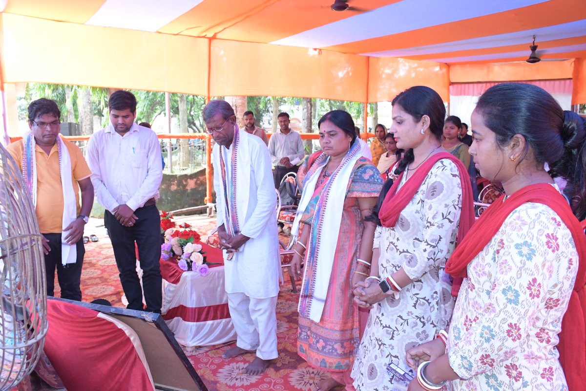 BDO_Morada's tweet photo. ଓଡ଼ିଶା ରାଜ୍ୟ ସରକାରଙ୍କ ୨ ବର୍ଷ ପୂର୍ତ୍ତି ଅବସରରେ "ବିକାଶର ଧାରା, ଓଡ଼ିଶା ସାରା" ରାଜ୍ୟବ୍ୟାପୀ ଜନସମ୍ପର୍କ କାର୍ଯ୍ୟକ୍ରମ ଅବସରରେ "ବିଭିନ୍ନ ସରକାରୀ ଯୋଜନା ଅଧୀନରେ ସୁବିଧା ବଣ୍ଟନ" ସମ୍ବନ୍ଧୀୟ  ଅଦ୍ୟ ତା 25.6.2026 ରିଖ ରେ ସଫଳତାର ସହ ଆୟୋଜିତ ହୋଇଥିଲା Morada Block. https://t.co/S2vaERYhaO