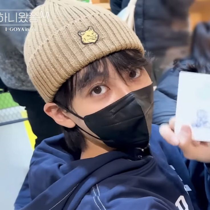 cheolhanglazer's tweet photo. he's sooo🥺no wonder no one can say no to him https://t.co/su8tY1bB8v