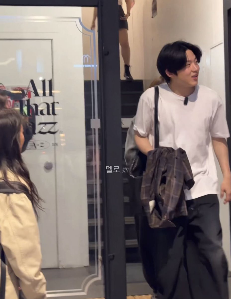 briwoonfan's tweet photo. when i saw this, i remember this. wkskaldnalzlvps mga yoon talaga eh 😭 https://t.co/vQODy9OzeK