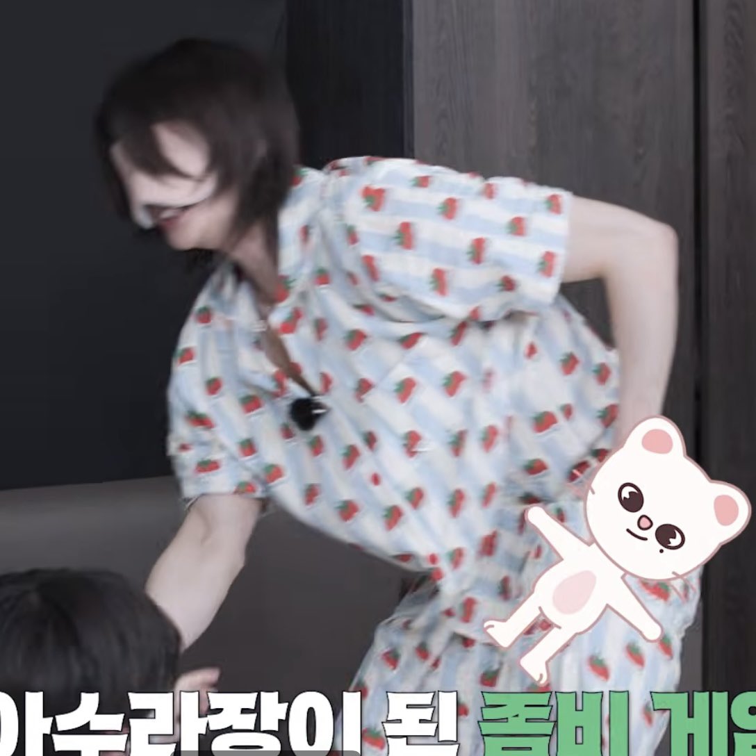 _hyun320__'s tweet photo. 本当にどういう状況ですかこれ、、、、、笑 https://t.co/Rc5fjaoizI