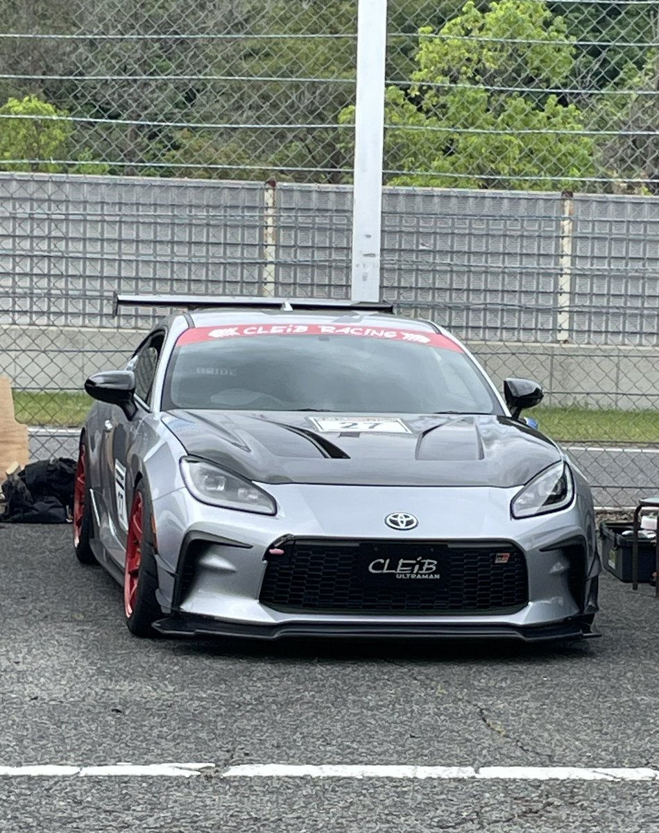 fcc3cSHwRx53131's tweet photo. 被るのが嫌って言いながら色々迷っている人いるんだろうけど、GR86に関してはCLEIBのエアロが1番かっちょいいと思うけどなー、わざわざワイドにする必要もないくらい満足できまっせー😍
迷ってる方は是非CLEIB STYLEへ！因みにウイングは何あててもモーマンタイ🤭
他の車種はわかりません🙄
#CLEIB https://t.co/4diNqT4rXi