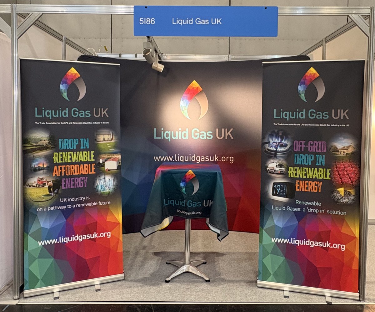 LiquidGasUK's tweet photo. There’s still time! If you’re at the @InstallerSHOW today, pop along & see the @LiquidGasUK team on Stand 5I86 to hear how renewable liquid gases, such as bioLPG, are a smart, affordable heating solution for rural communities.
✅Up to 90% carbon savings with bioLPG
✅No expensive system changes—drop-in fuel
✅Supports off grid rural homes & businesses
Got a Technical Question for the @LiquidGasUK team? See us in Hall 5, 5I86.  #HeatingEngineer #Installer #bioLPG #LowCarbonEnergy