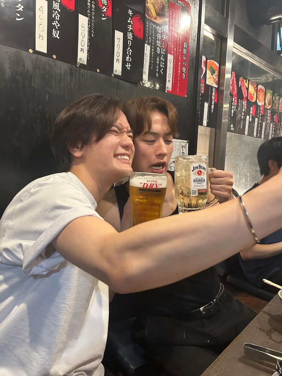 iloveyou_suke's tweet photo. 🥹🫶🍻
from kaito's manager instagram ! 
#堀海登 #佐藤友祐 #かいゆう
#ドラマFFL #FakeFactLips https://t.co/a4TLqjBsu9