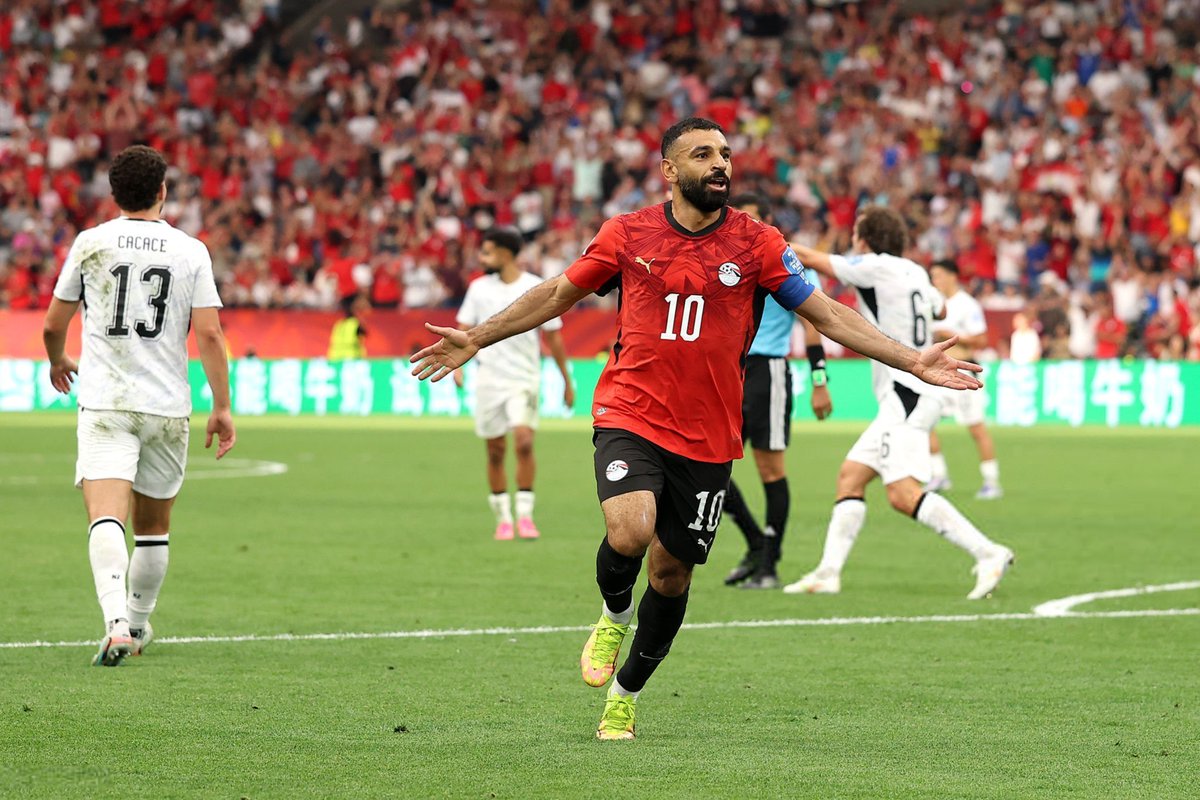 mim99h's tweet photo. 🚨🚨🚨🚨🚨🚨🚨🚨🚨🚨

معلومة : محمد صلاح لن يعود إلى ليفربول بعد كاس العالم لأن عقده انتهى سيبحث عن نادي آخر https://t.co/BNN934g6Zz