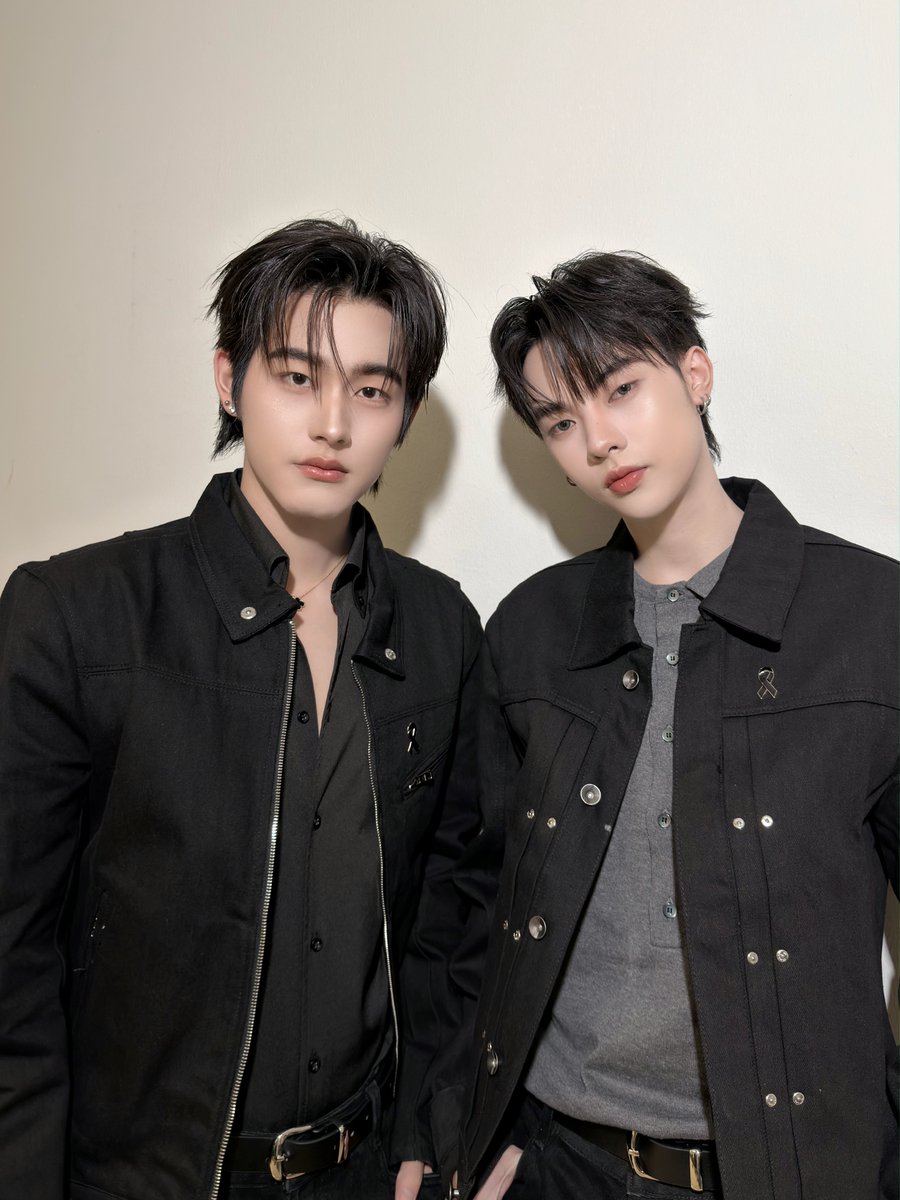 DomundiTV's tweet photo. พบกับ “คอปเปอร์” @Copper_phrt16 และ “ฟีฟ่า” @Fifa_thanut ได้ในงาน DENTISTE’ x CopperFifa : Shine Together ✨

#DENTISTExCopperFifa https://t.co/yMX3PX66lo