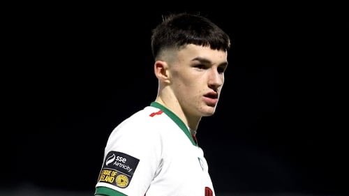 Darror_'s tweet photo. Personally would rather see Cillian Murphy move into Dortmund

The main thing is if I was Usher I would be throwing money at him to extend until 2028 (obviously he can reject it)

The kid is going straight to the top and if his contract is longer he’s hitting the million mark https://t.co/H54zQRaNU0