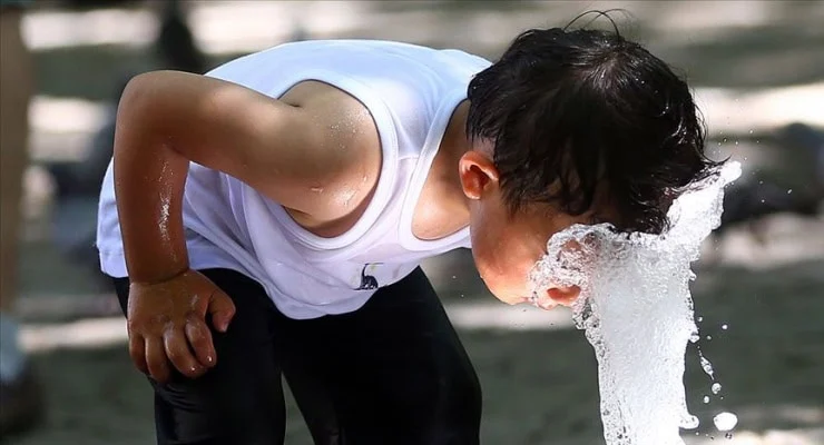 Türkiye Genelinde Hava Sıcaklıkları Rekor Seviyelere Yükselecek: 38 Derece Bekleniyor