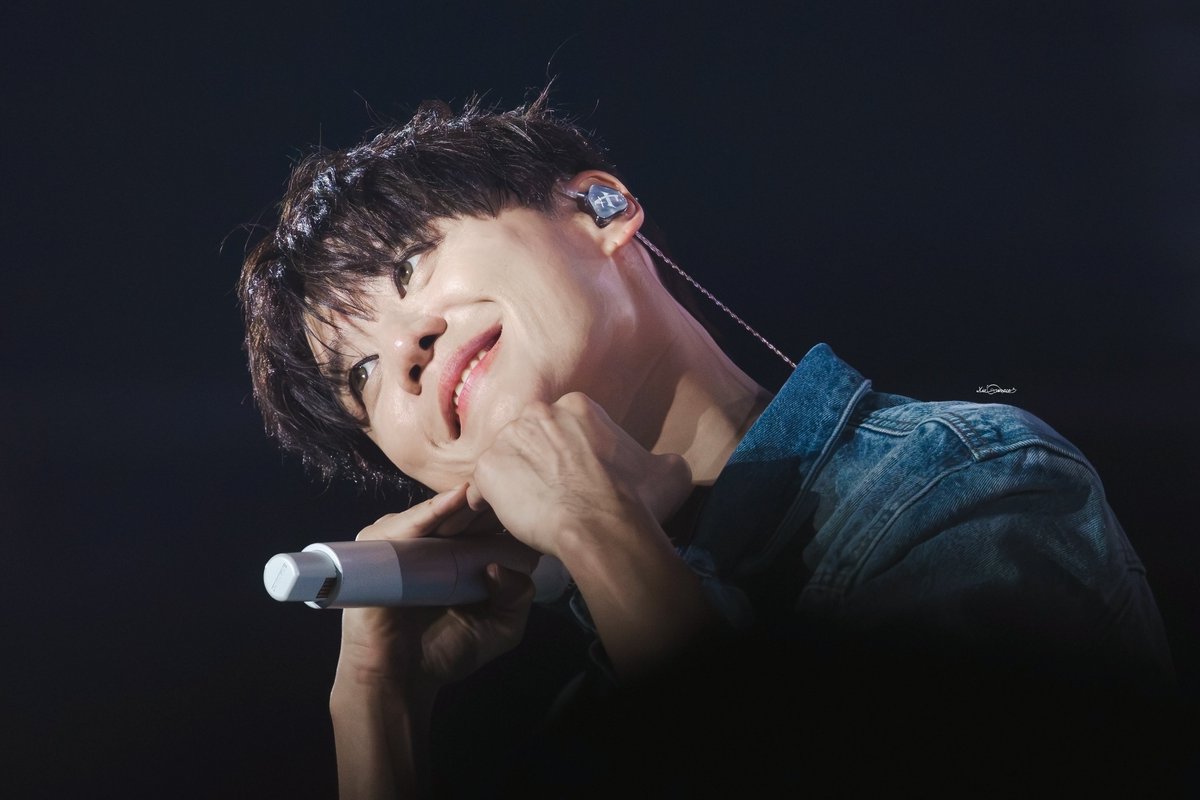 XIA_VIVACE's tweet photo. 260614 XIA 6TH ASIA TOUR CONCERT ‘GRAVITY' in SEOUL

천사시아👼

#XIA #XIA준수 #김준수 #시아준수 #JUNSU #ジュンス #金俊秀 https://t.co/p6SfbXGrrD