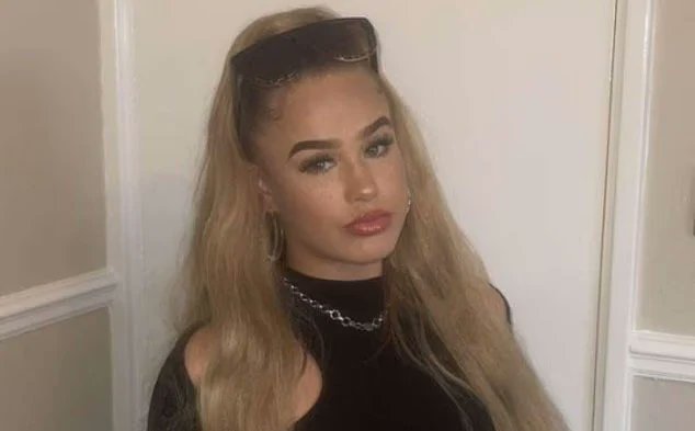 CrimeLdn's tweet photo. A British tiktoker has been charged with murder in Dubai.

Brooke George, 23, from Gravesend, meet a man online who he bought her one-way ticket to Dubai when she fatally stabbed him after an argument.

Brooke is now inside Bur Dubai prison. https://t.co/7Yl9gApK6i