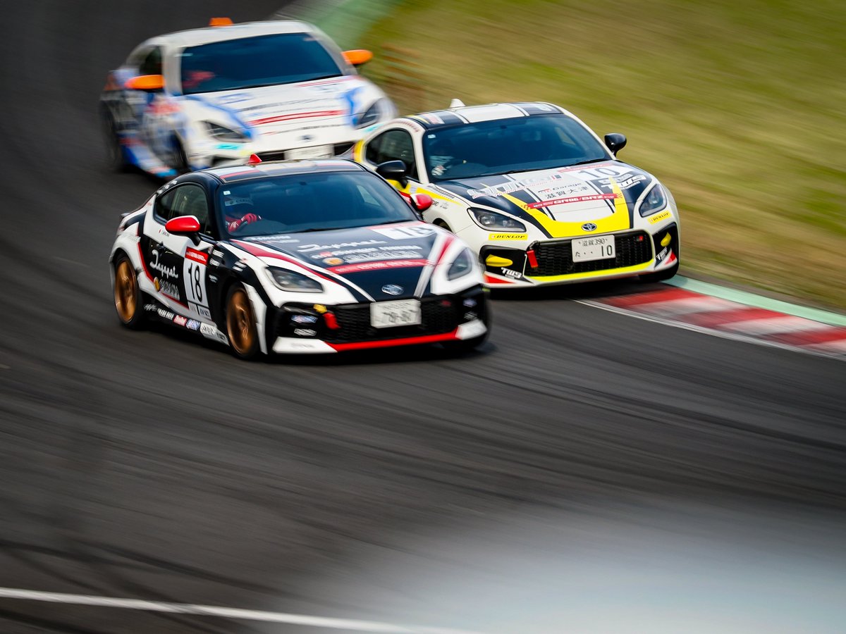 MarieHaan's tweet photo. GR86/BRZ Cup 2026 Rd.2 SUGO
プロフェッショナルシリーズ
決勝

ヒリつく距離感、シビレるレース

#18 の #箕輪卓也 選手も安定した走りを見せつつ いつもよりも攻めた姿がこれまた最の高🤩
いいもん見られた！

#GR86BRZCup
さあ君も #全日本ミノタツファンクラブ へ
(名乗ればアナタももう会員) https://t.co/3OYB1aUuQu