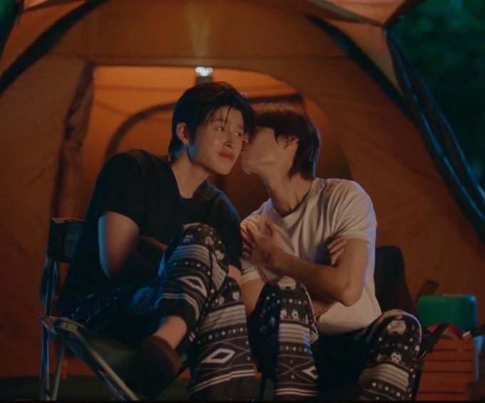 narawinppw136's tweet photo. Sometimes I wish they'd just drop the episodes a day after the trailer because wdym I have to wait after watching that masterpiece of a trailer😭
PEACH AND ME TRAILER
#PeachAndMeSeries https://t.co/jZ0vAy6a1f