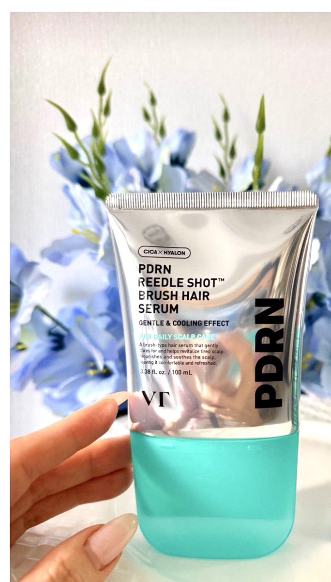 shi4arai's tweet photo. VT PDRNリードルショットブラシヘアセラム
頭皮の血行を良くすることと、
ゆらいだ熱頭皮を鎮静してあげること。
塗布した後もぺたっとならず、ふんわり。
頭皮のベタつきも軽減した気がします。
メンソール配合による、すっきりとした使用感が心地良いの。
ブラシタイプなので、頭皮に塗布しやすい https://t.co/iaoPWMgKf8
