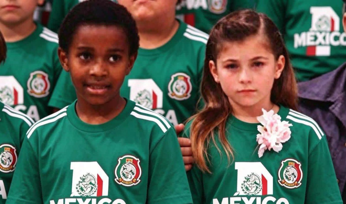 FergCuadra's tweet photo. Para los que dicen que Quiñones es colombiano aquí les dejo una foto de cuando estudió en Emiliano zapata de bosques de saloya https://t.co/1v4xCMZPYW