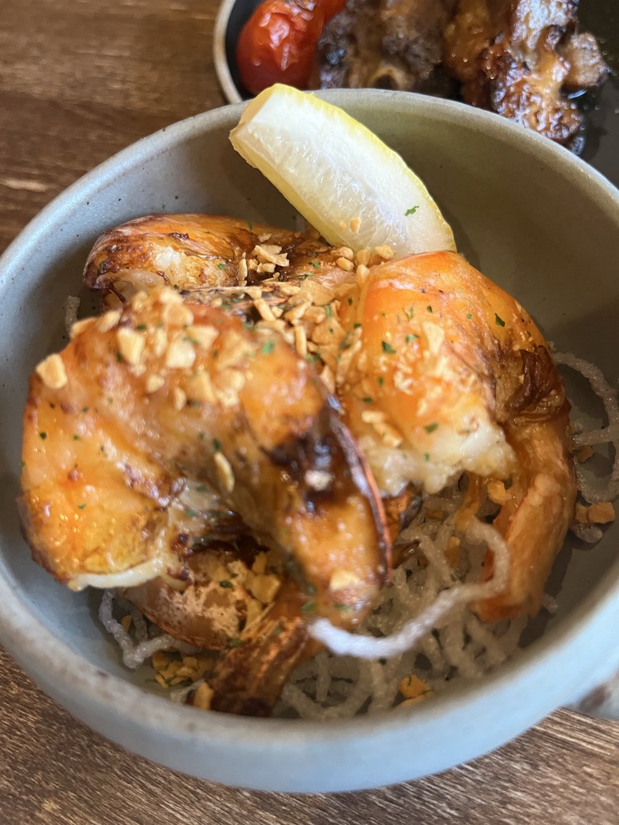 0922otaka's tweet photo. ガーリックシュリンプもあった🧄🦐 https://t.co/G9CfHNeOxX