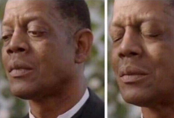 _iamtbag's tweet photo. When you're checking her profile picture after a long time and you accidentally tap the video call button. https://t.co/P44eC4E8dZ