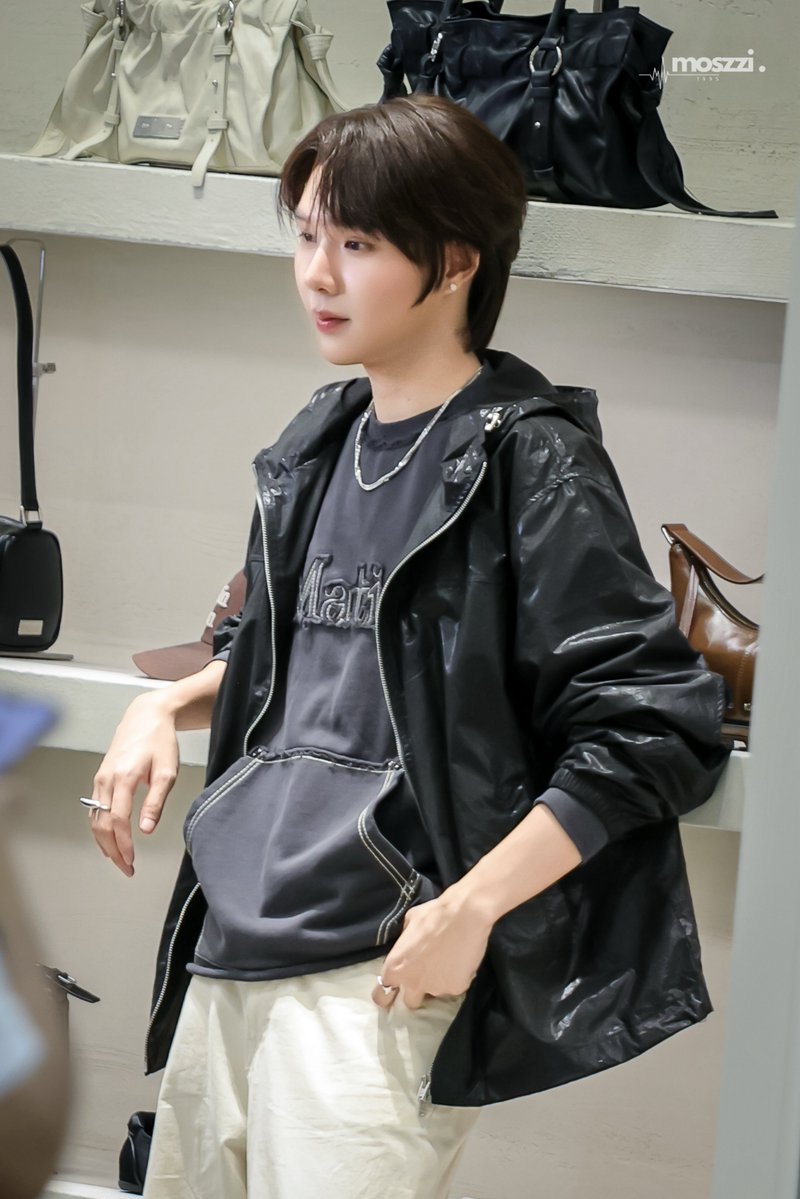 moszzi's tweet photo. ᐢ..ᐢ ࣪˖  ป๋มเท่ห์มั้ยงับ?!!  ִֶָ ࣪ 𑊢 

NP AT MATIN KIM OPENING
#MatinKimxNamping
#nampingster https://t.co/I2LrQpyIIu