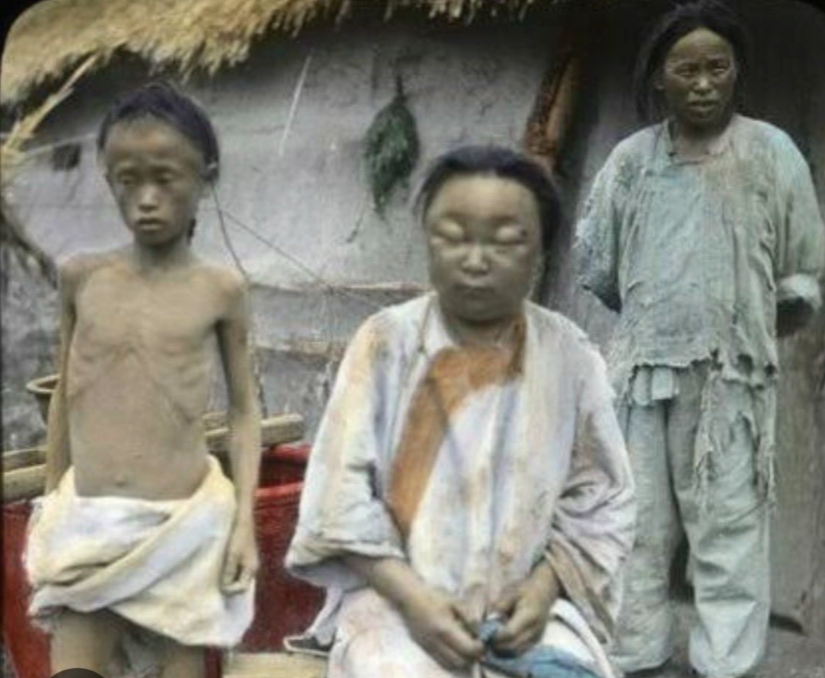 nazenazekankoku's tweet photo. 韓国の歴史詐欺師たちが朝鮮時代を美化する理由はただ一つだ。

国民の大多数が飢え死にしていた、
地上最悪の奴隷制という生地獄の実態が露呈してしまえば、
日本と親日派が
朝鮮人を救ったという事実が明らかになってしまうからである。

英雄や愛国者を気取る政治・歴史詐欺師たちは、
日本を悪役に仕立て上げなければ
自分たちの利益が生まれるという構造を、韓国人は知るべきだ。