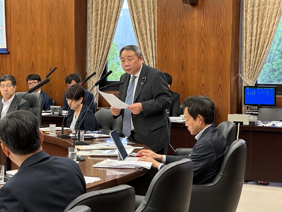 liyonyon's tweet photo. 今日は参議院外防委員会で質問に立った。まずは、在中国日本大使館が台湾のことを香港やマカオと並べて一括りにして、あたかも台湾が中国の一部だと誤解をさせるような不適切な記載について政府の見解を聞き、それを直すよう強く求めた。 https://t.co/MQ5CYLlocd