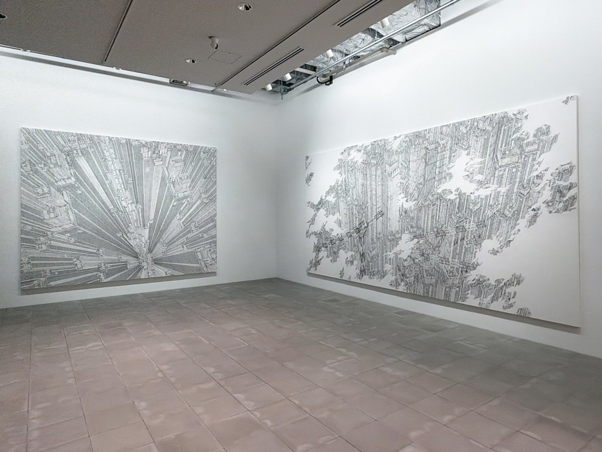 田島大介さん個展「無限虚無」@ Gallery & Bakery Tokyo 8分。誇張され