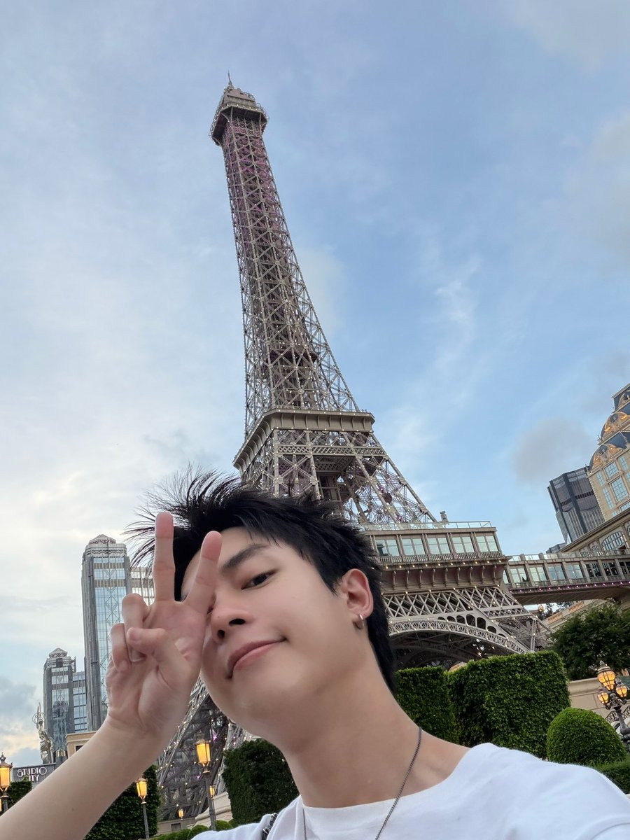 new_chayapakkkk's tweet photo. ให้ทายอยู่ไหน https://t.co/4kjyQUgHMo