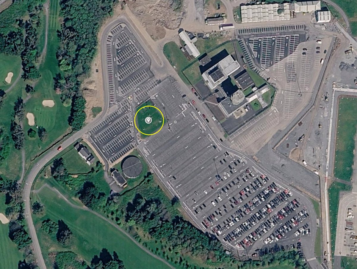 BadWxStations's tweet photo. It's currently 31 °C in the middle of the huge asphalt carpark in Shannon Airport. A completely unrepresentative weather station that does not meet international standards, but one that will no doubt be quoted in the media later today.

METAR EINN 251230Z 15014KT CAVOK 31/21 Q1011 NOSIG=

#heatwave @rtenews