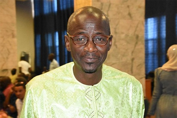 HCasamance's tweet photo. 📊⚽ Louis Lamotte critique le Sénégal au Mondial 2026, évoquant un manque de préparation et une transition générationnelle difficile.

Il appelle à se reprendre avant le match contre l’Irak. 🇸🇳

#Sénégal #Mondial2026 https://t.co/O7IFOcIqlw