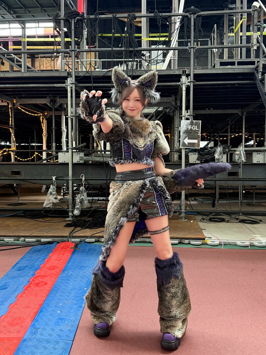 EqualSaito's tweet photo. あまりにも似合ってて自認骨付き肉も骨抜きに https://t.co/5H9kcw8Q7e