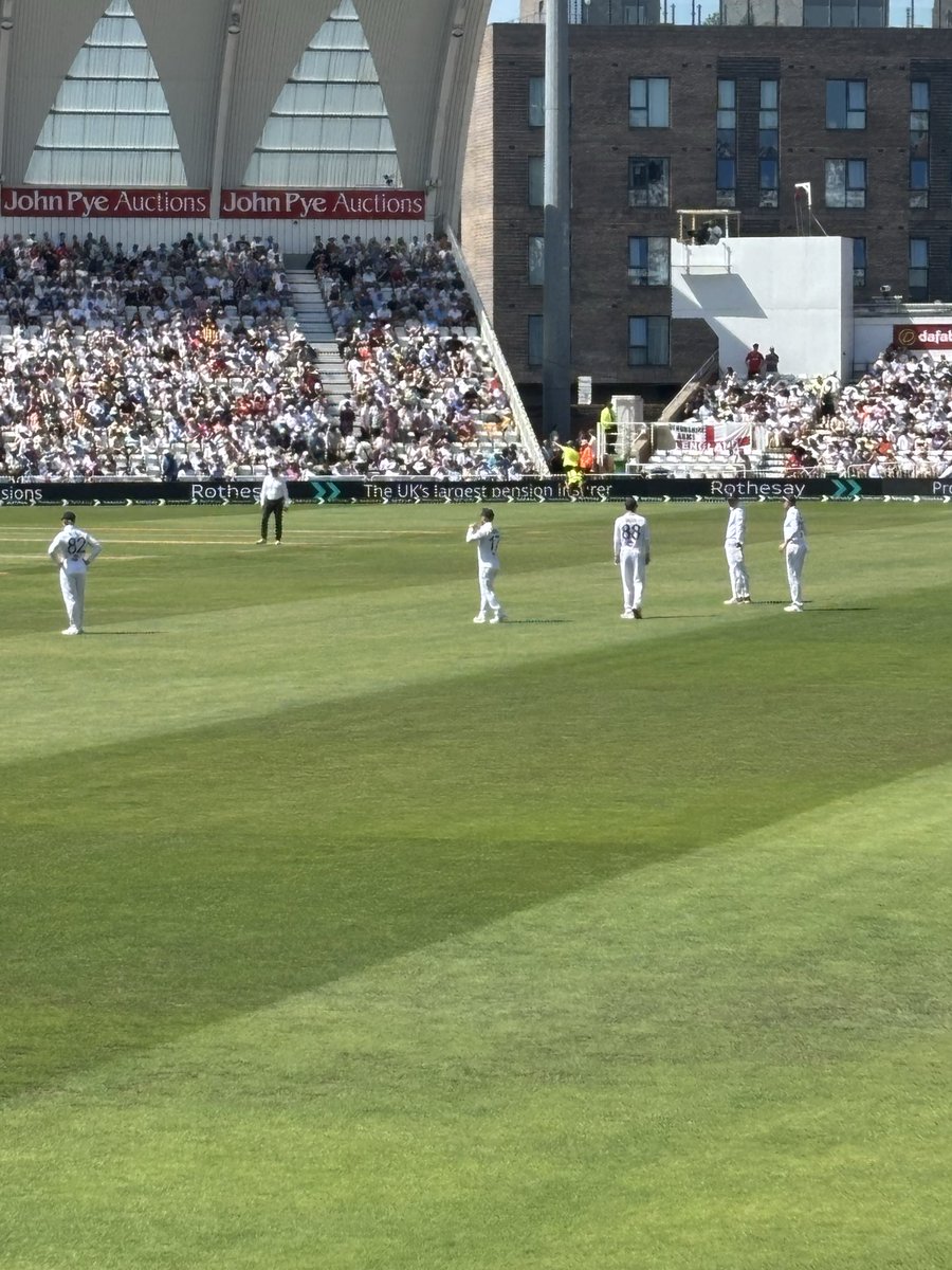 wfcbeechy's tweet photo. Trent Bridge. England v New Zealand 🏏 https://t.co/XGiqDJIJNM