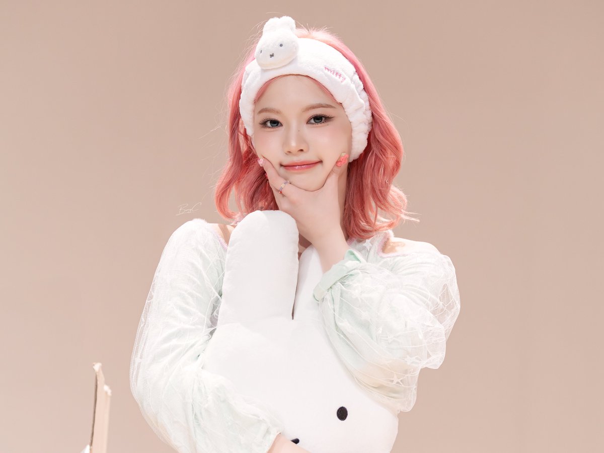 BerryC__'s tweet photo. 260625
볼빵빵💕

#영원히고양이
#스테이씨 #아이사
#STAYC #ISA https://t.co/QGVVa385OG