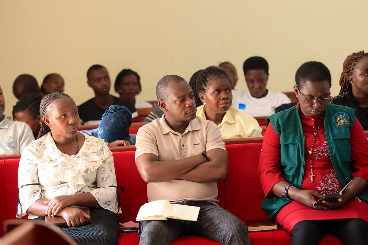 actionaiduganda's tweet photo. Kikuube leaders called for stronger collaboration to tackle corruption and improve service delivery. Key concerns raised included poor network connectivity, staff motivation, and ensuring public resources reach those who need them most. #CorruptionFreeUg #StandAgainstCorruption https://t.co/ixzMmU48Hi