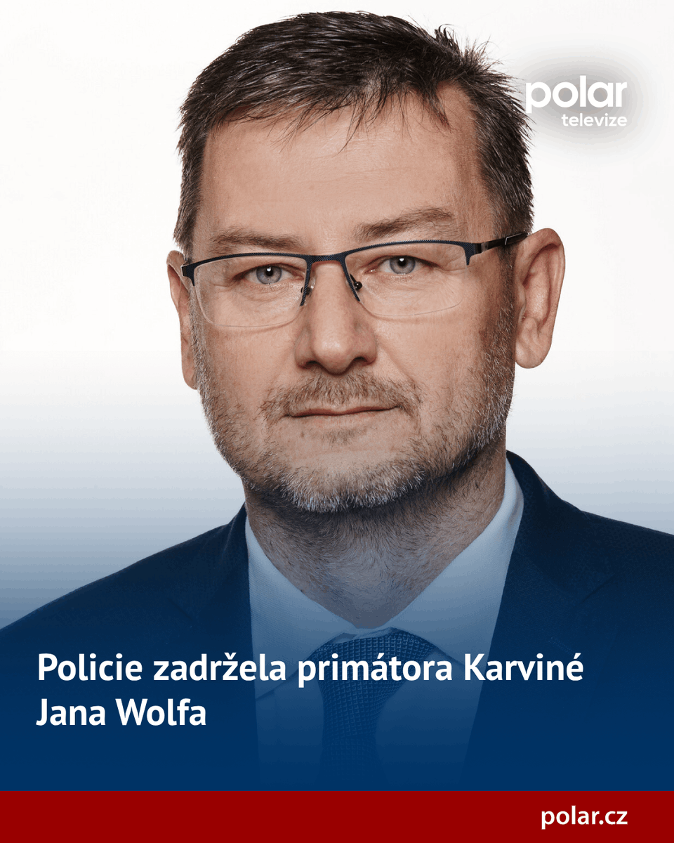 Televize_Polar's tweet photo. ⚠️ Primátor Karviné Jan Wolf se po návratu z dovolené v Chorvatsku dostavil k výslechu na policii, která ho následně zadržela. Politik je obviněn v souvislosti s korupční aférou ve fotbale. Státní zastupitelství nyní podá návrh na vzetí primátora do vazby. https://t.co/TY2mhkjNYp