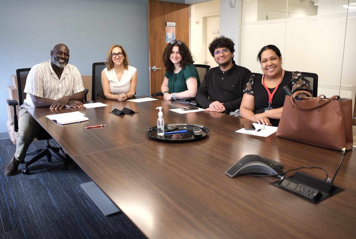 Exponentsinc's tweet photo. This past Tuesday, we were pleased to welcome Marielle Ali, Director of Community Affairs for Manhattan Borough President Brad Hoylman-Sigal, and her team to Exponents. Thank you for learning more about our work and the communities we serve. 🗽

#exponentsnyc #nycnonprofit https://t.co/FxPqPBzlYQ