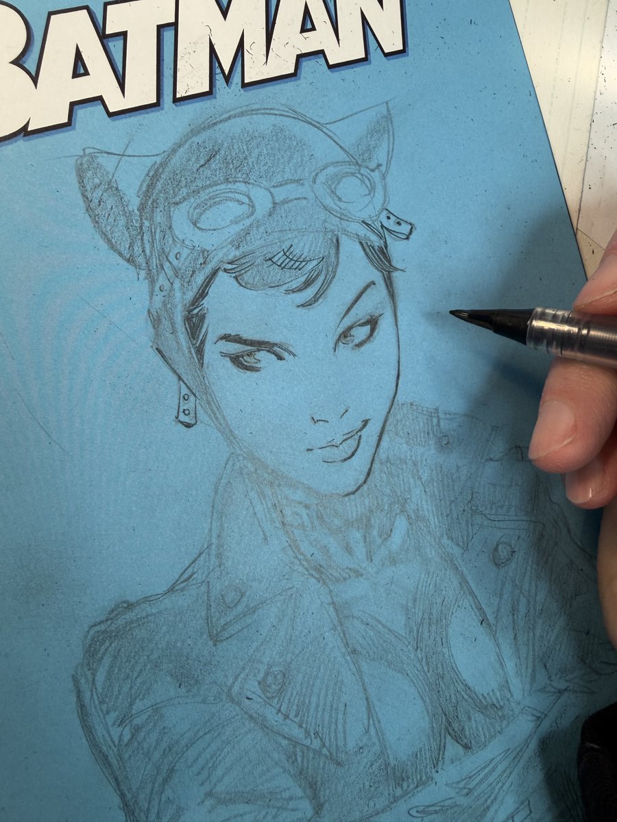TonyDanielx2's tweet photo. On my desk last night waiting for the rain to stop around here in Chicago.  Finally some sun this morning!  #Catwoman https://t.co/9rcXdjT4EW