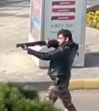 BhFak46419's tweet photo. ما حرمله رو به چشم دیدیم... https://t.co/H4mb4X1VkE