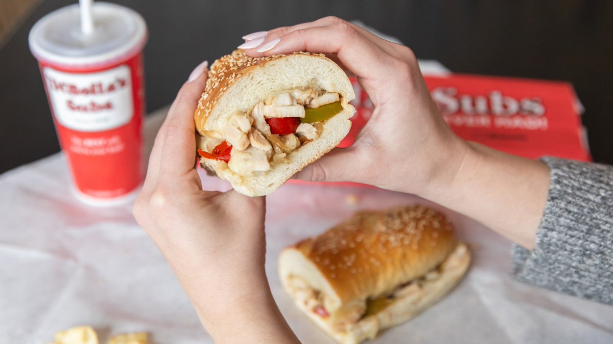 DiBellasSubs tweet picture
