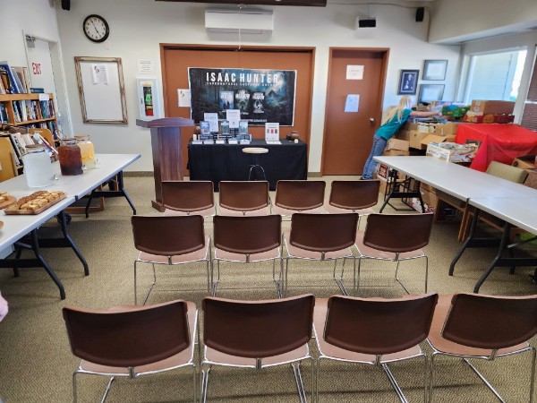 IsaacHunterBKS's tweet photo. What a great night.

Thank you to everyone who joined us for the very first Echoes Book Club at the Lower Umpqua Library! 

📚 July’s selection is Lightning by Dean Koontz.

Wednesday, July 29th, at 6:00 PM at the Lower Umpqua Library in Reedsport. Everyone is welcome. https://t.co/fleyz9DPIM