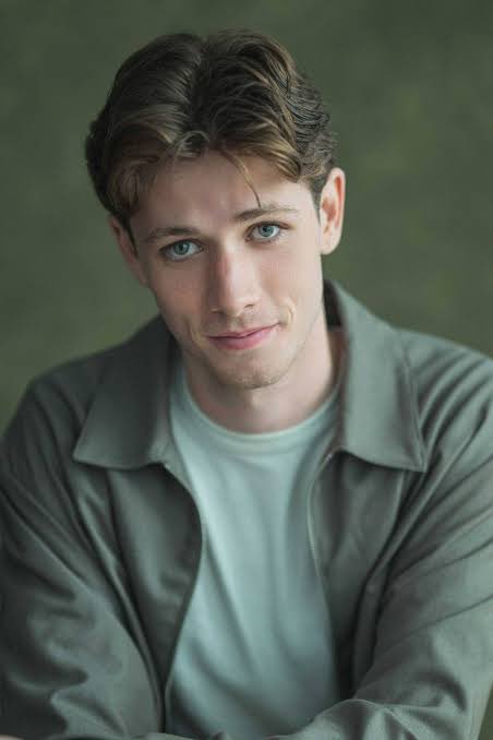 boysoftommenbr's tweet photo. 🚨| Alex Dunne será Hugh Biggs na adaptação de Boys of Tommen. https://t.co/vHRCkeGTdk