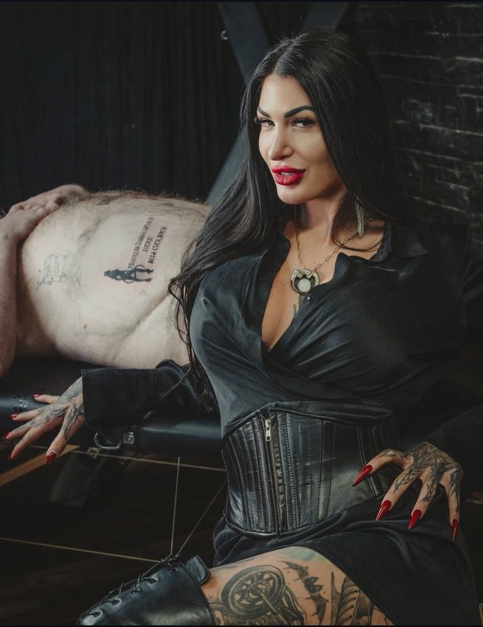 damzonia__'s tweet photo. Marked by greatness 
#bdsm #mistress https://t.co/VJizAWqb9I