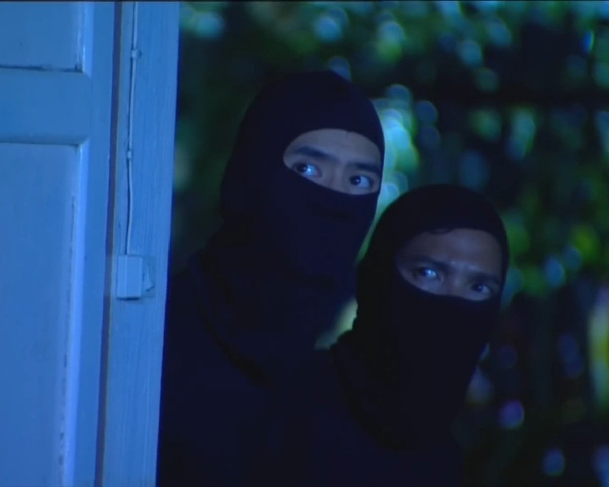 veemoo_c's tweet photo. Tun Pichetchai wearing balaclava #maskedmen https://t.co/X575dbMsBT