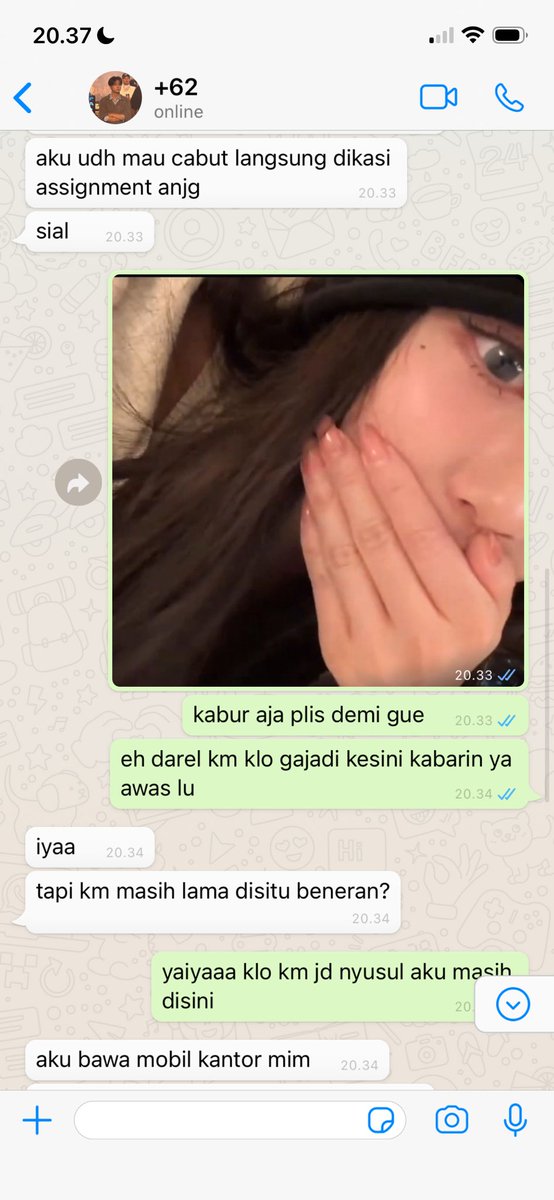 simjackey's tweet photo. bongek ah cowoknya (darel&amp;mima)

#angrybao tweet https://t.co/YWfu1X6l8A