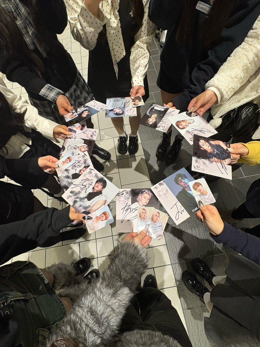 7ch4k_luv's tweet photo. TREASURE オフイベ サイン

7/12（日）サイン会当選されて方で各1やりたいと思ってます🥺💕
インスタの方でも声を掛けてるので決まってたらごめんなさい🥲

求:🐶🐯🐨🦁🐰🦋🐺🐮

気軽に声掛けて欲しいです(ᐢᴗ ·̫ ᴗᐢ)👍🏻
（当日は@saramon_136 と一緒にいます👌🏻） https://t.co/1vOkrBFIBd